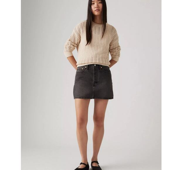 Levi's Dresses & Skirts - NWT Levi's Premium Icon Denim Skirt Dark Mirror Black Raw Hem Size 25